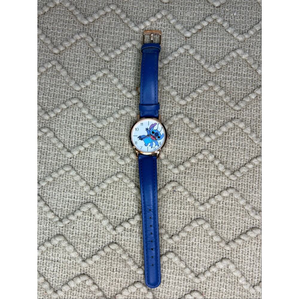 Disney Lilo & Stitch Rotating Arms Stitch Watch